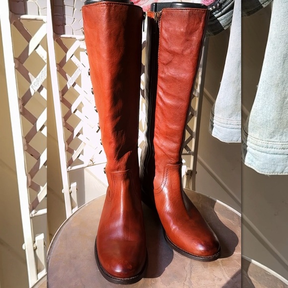 GORGEOUS FRYE COGNAC BUTTON BOOTS MELISSA PULL ON 7 LIKE NEW - Picture 5 of 14